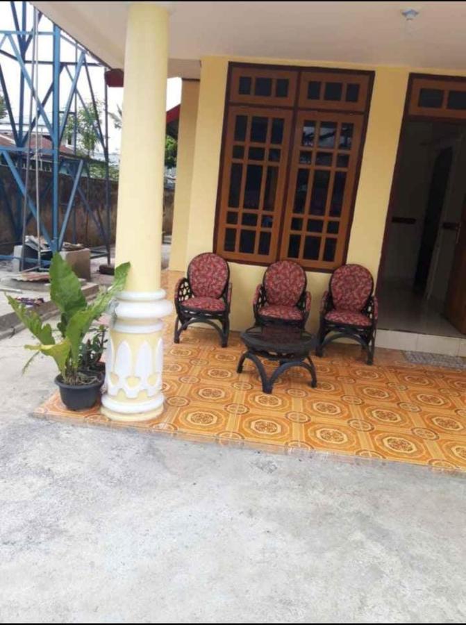 Mawar Bed And Breakfast Bajawa Exterior foto